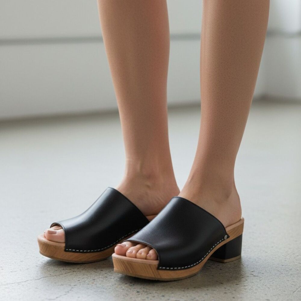 Dansko Maci Slide Sandals Block Heel Clog Open Toe Black Leather 38/US 8 - 8.5